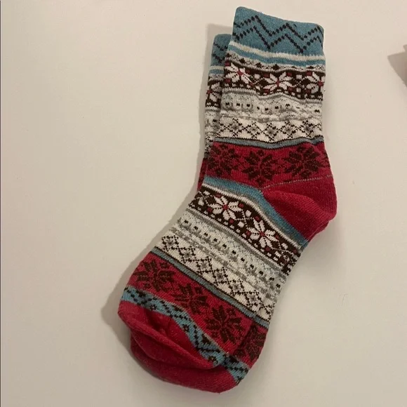 Colorful Patterned Women’s Holiday Socks Set (5 pair) - Picture 3 of 6